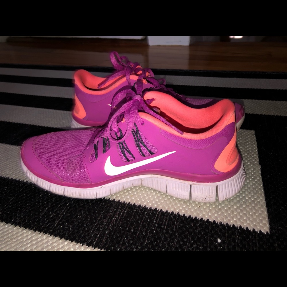 Nike Free Running Sneakers